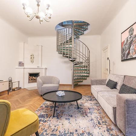Old Town - Vene Apartment Tallinn Bagian luar foto
