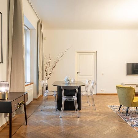 Old Town - Vene Apartment Tallinn Bagian luar foto