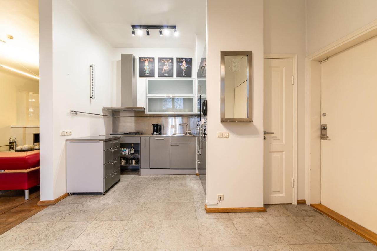 Old Town - Vene Apartment Tallinn Bagian luar foto