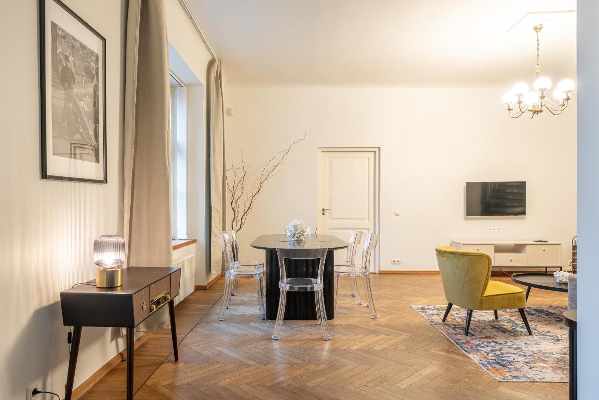 Old Town - Vene Apartment Tallinn Bagian luar foto