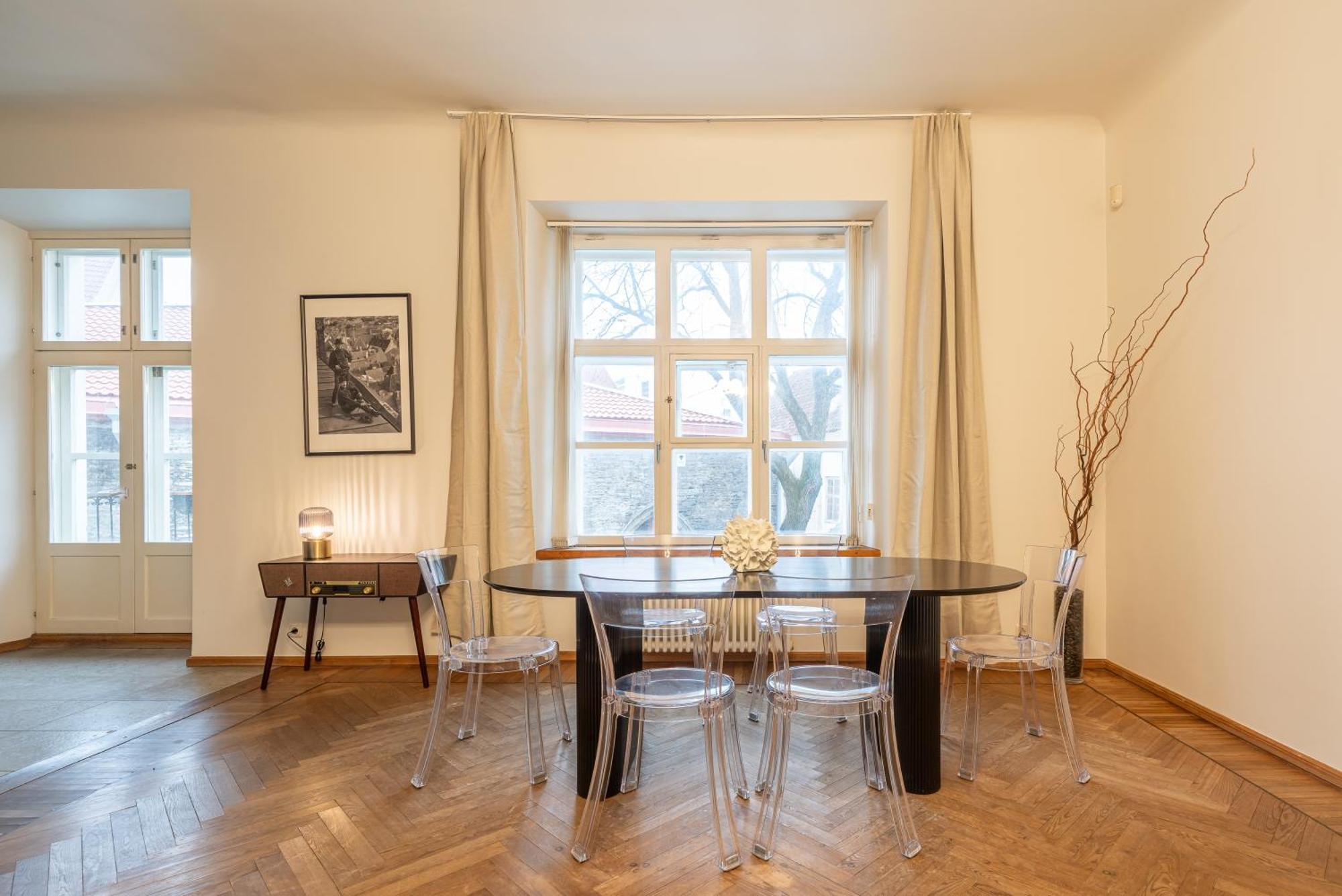 Old Town - Vene Apartment Tallinn Bagian luar foto